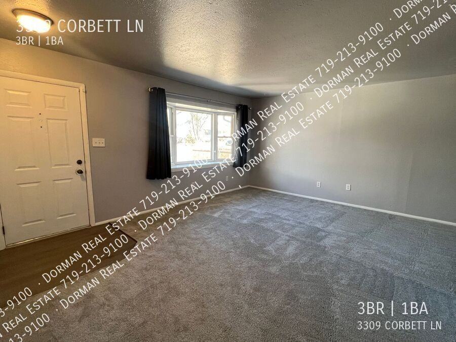 3309 Corbett Ln - Photo 4 of 11