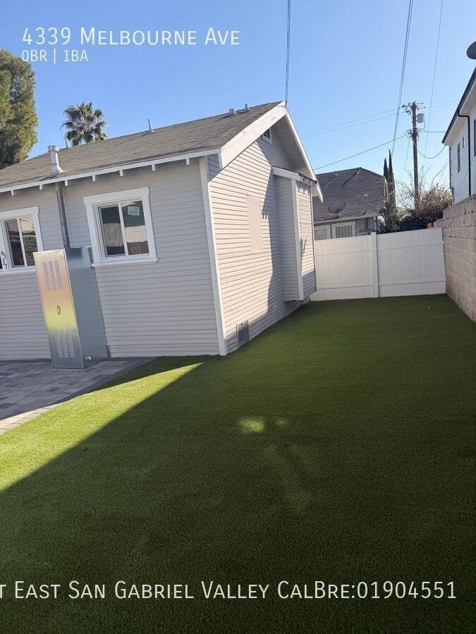 4339 Melbourne Ave - Photo 4 of 20