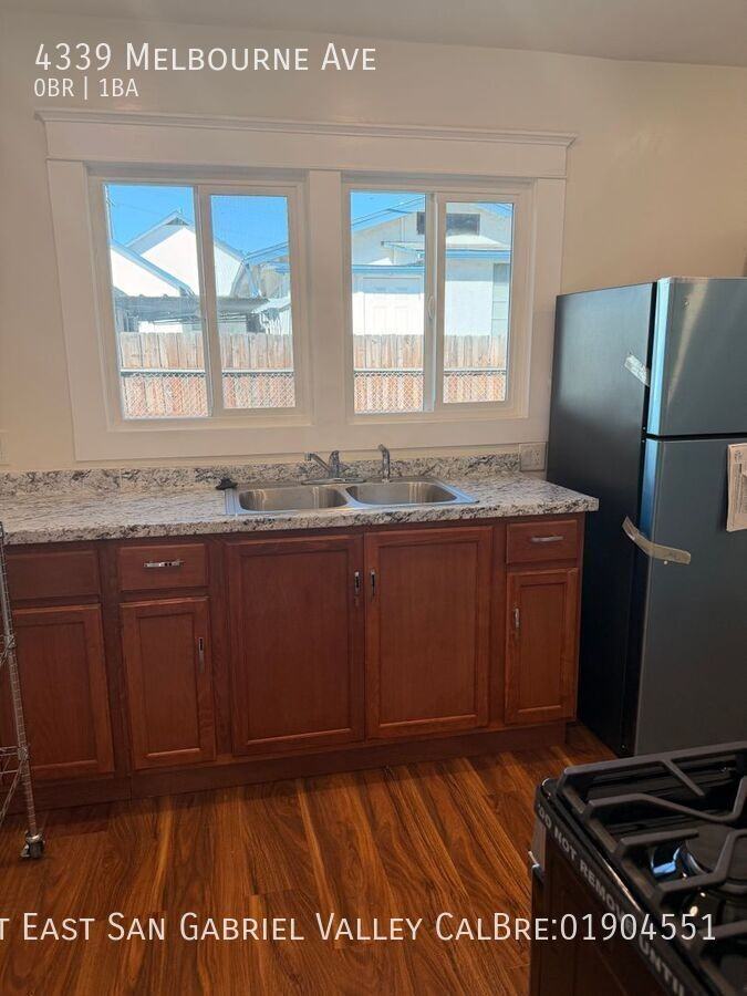 4339 Melbourne Ave - Photo 6 of 20