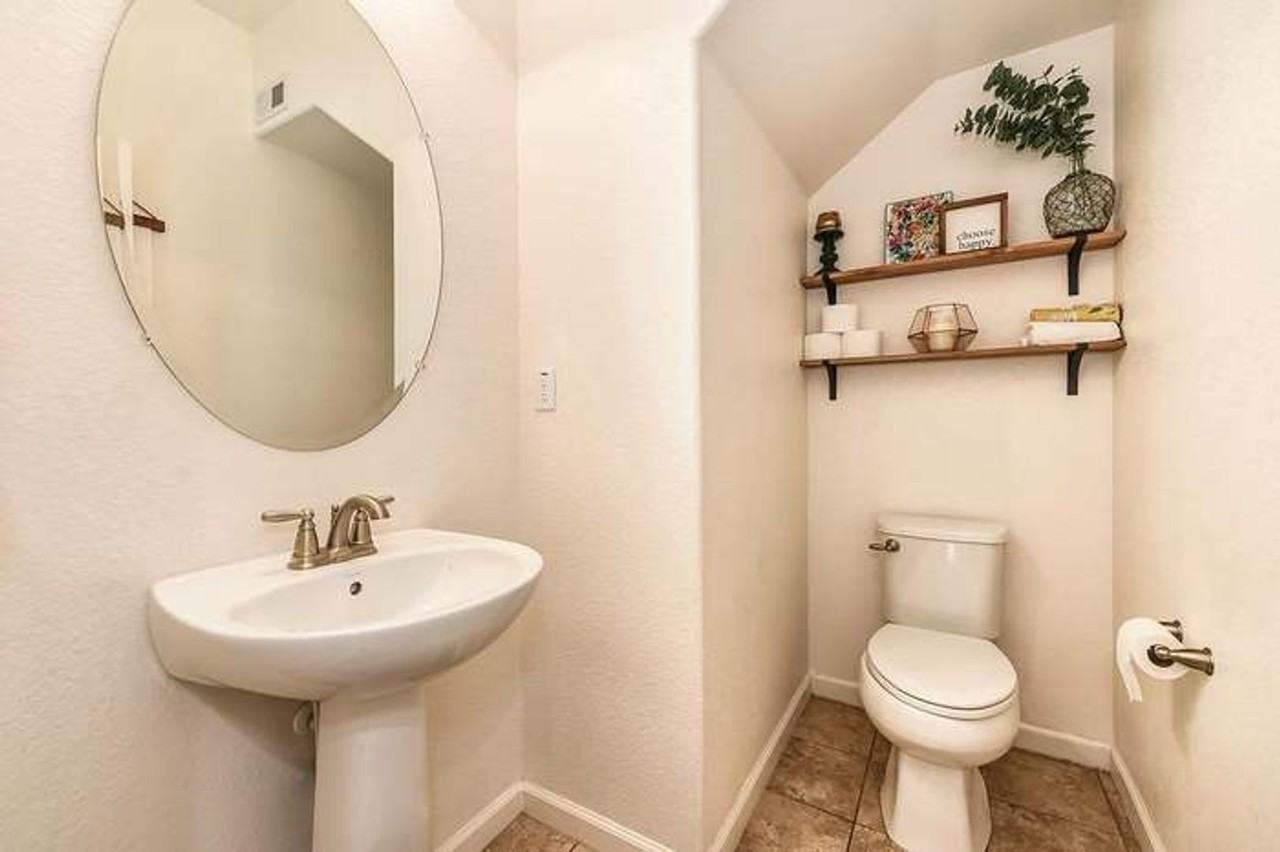 2093 Camino Real Way - Photo 6 of 33