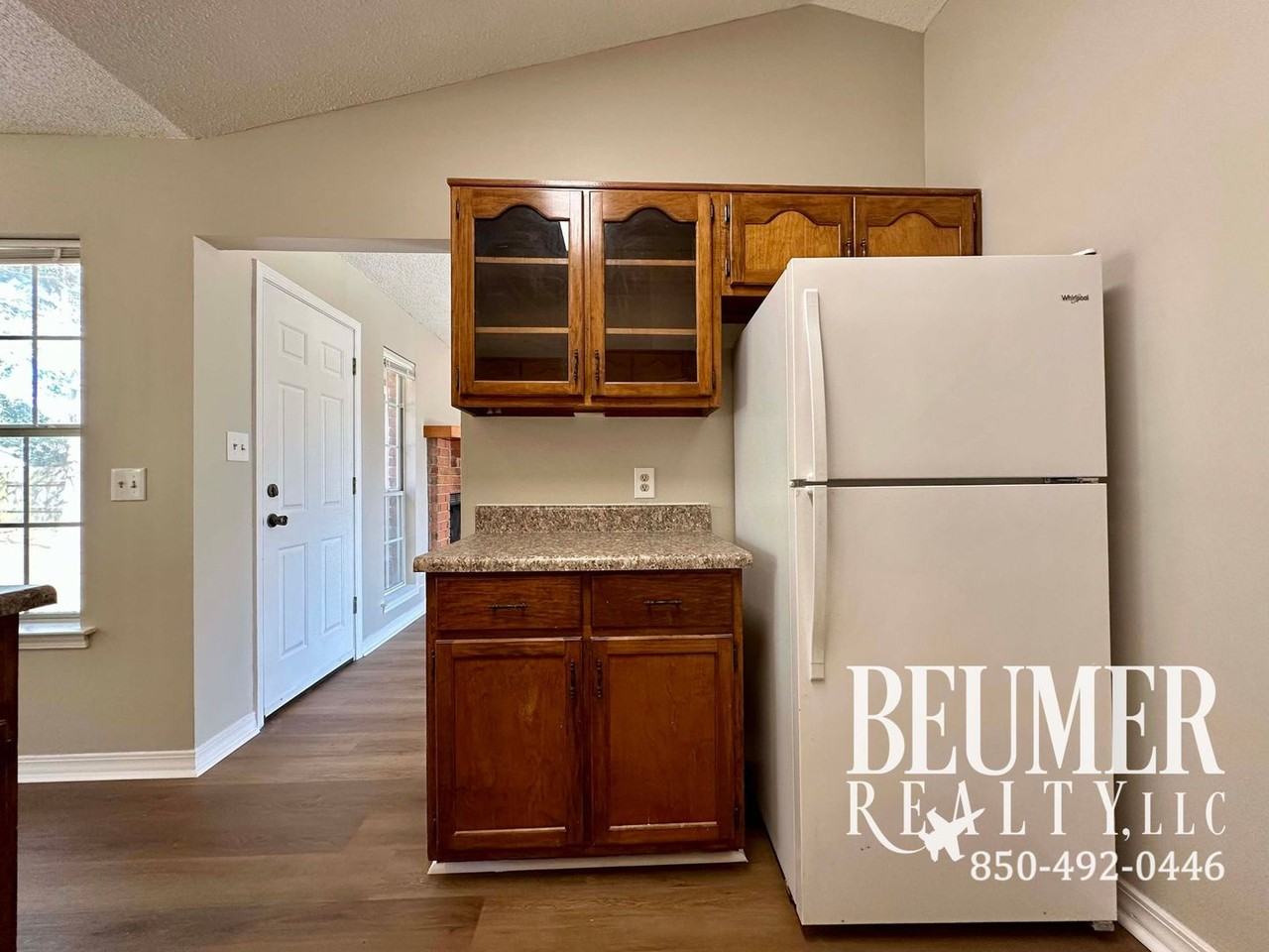 4818 Lanett Dr - Photo 3 of 20