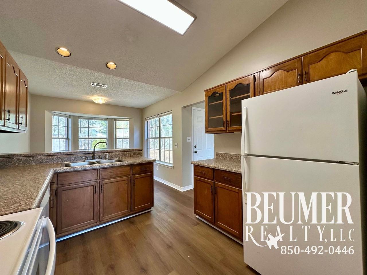 4818 Lanett Dr - Photo 6 of 20