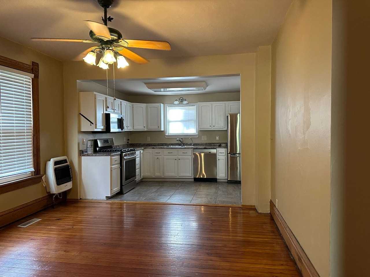 803 3rd St - Photo 5 of 15