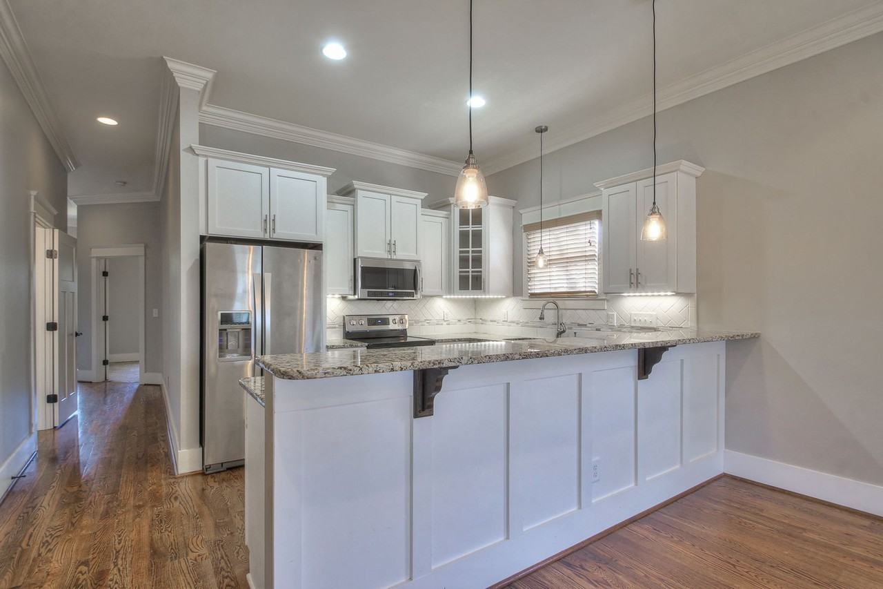 1327A Meridian St - Photo 2 of 46