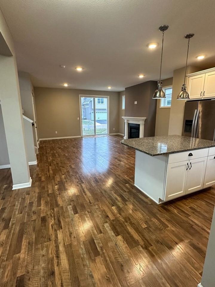 8528 Ellet Cir - Photo 4 of 12