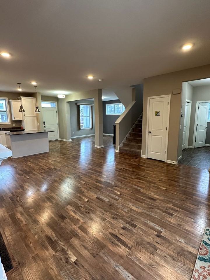 8528 Ellet Cir - Photo 6 of 12