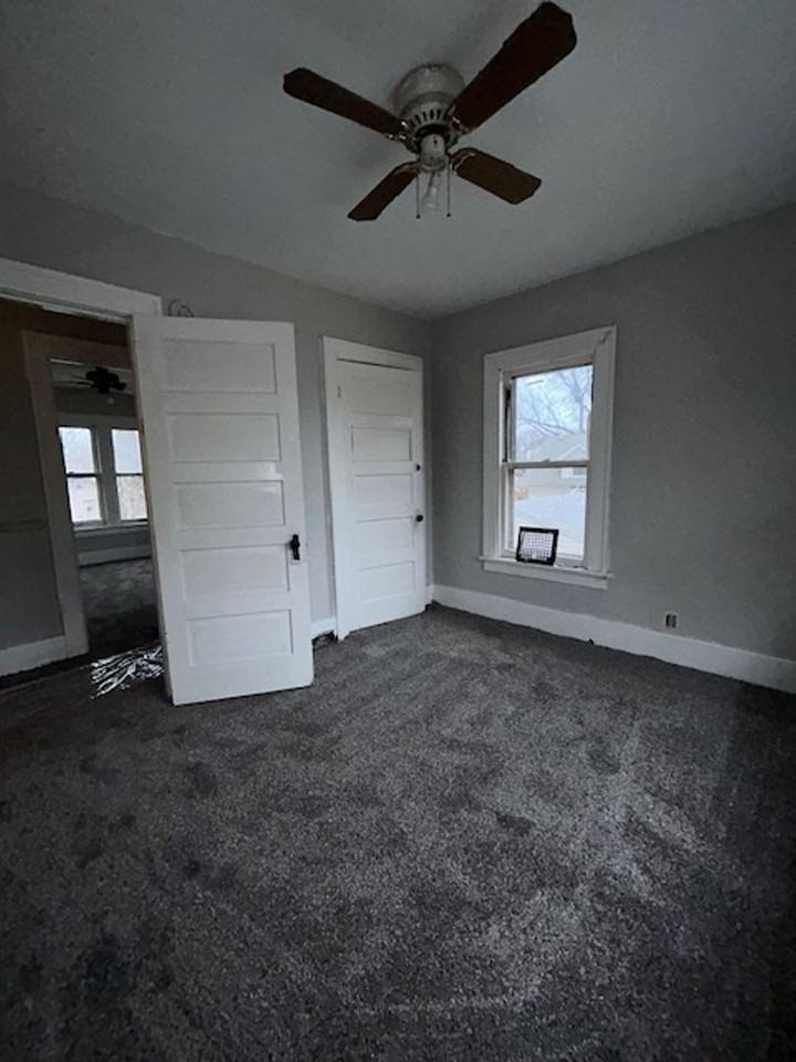 714 S Menlo Ave - Photo 2 of 5