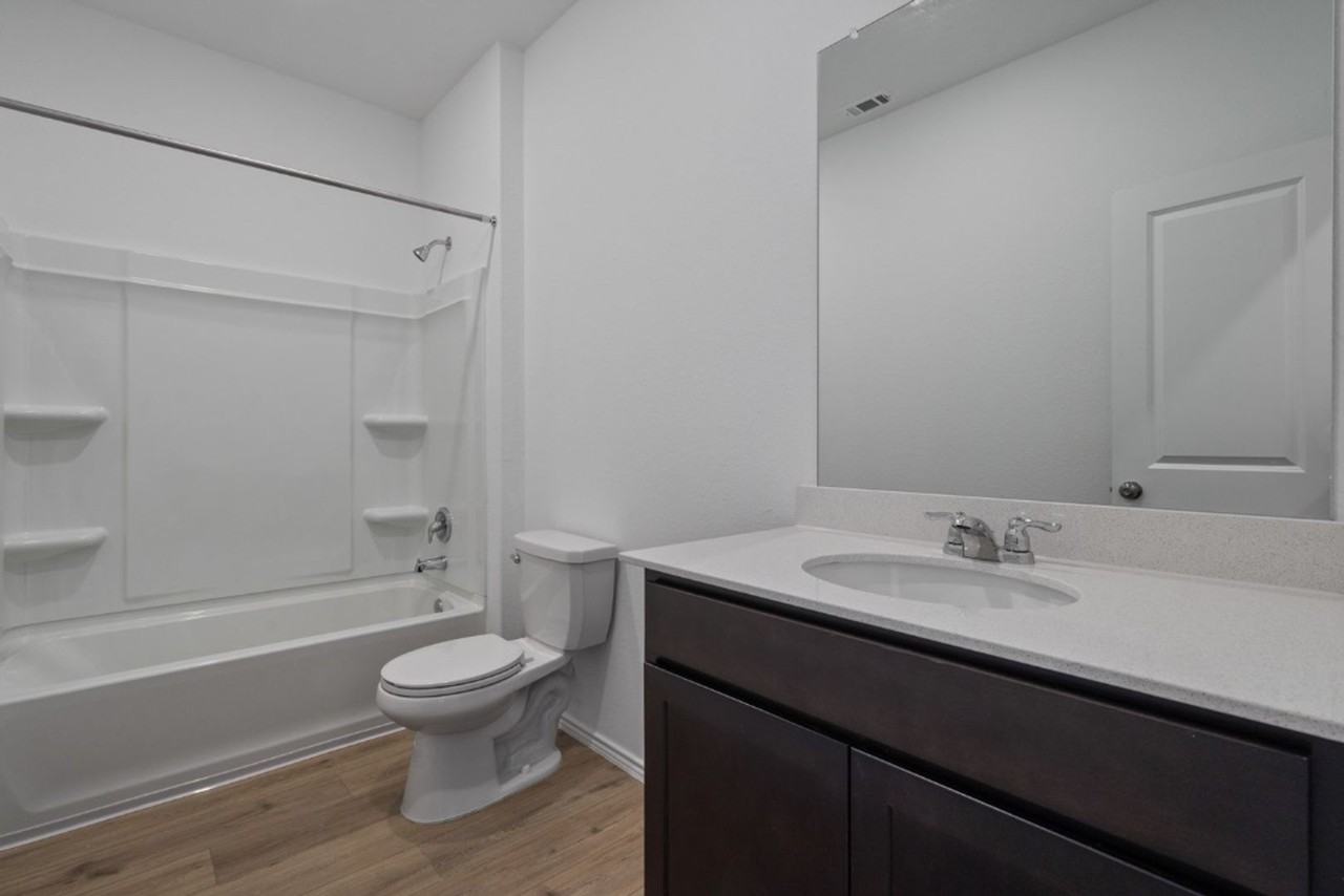 230 Gabbro Gdns - Photo 4 of 24