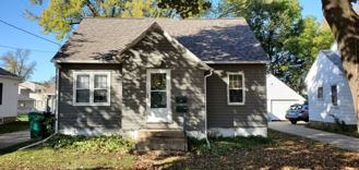 1215 7th Ave SE - Photo 1 of 1