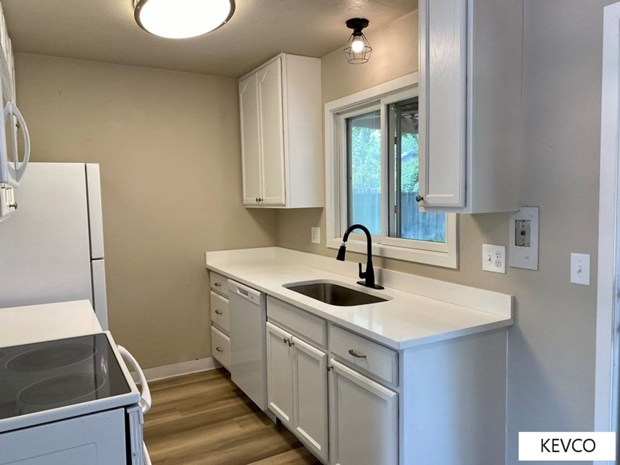 2913 Sagebrush Dr - Photo 7 of 23