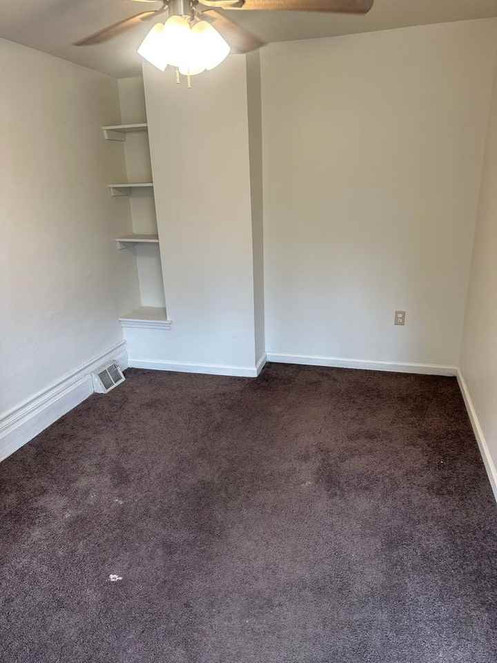 2531 S 18th St - Photo 6 of 11