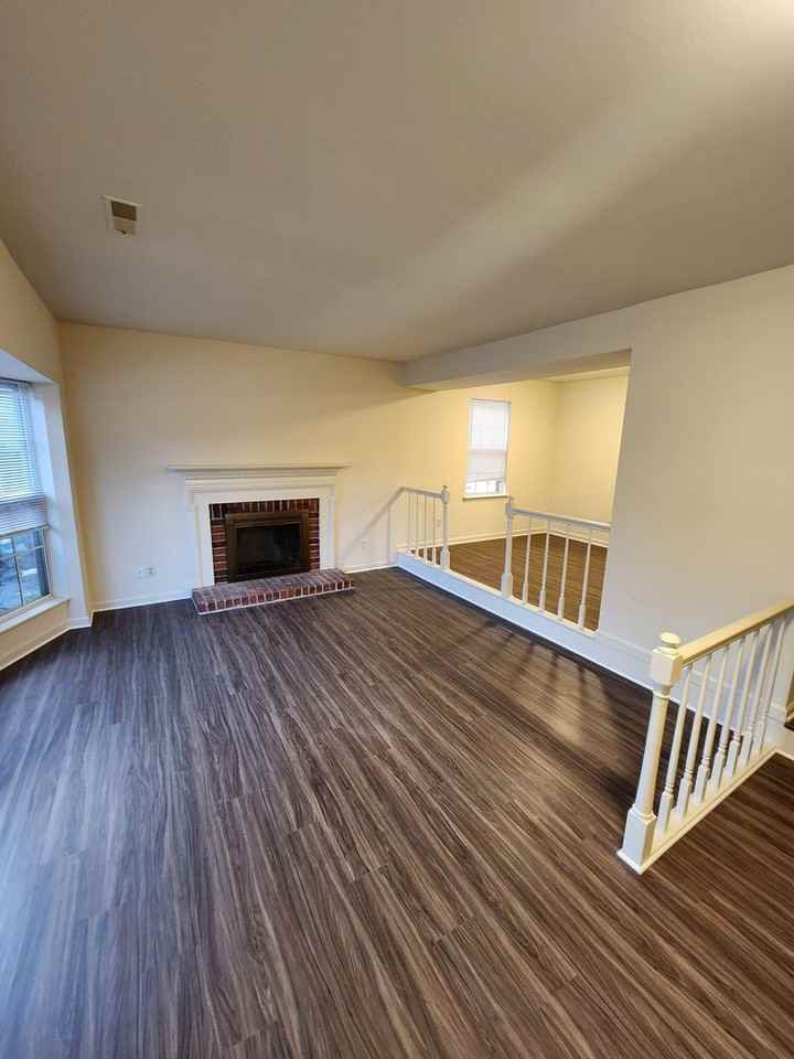 339 Bennington Rd - Photo 2 of 13