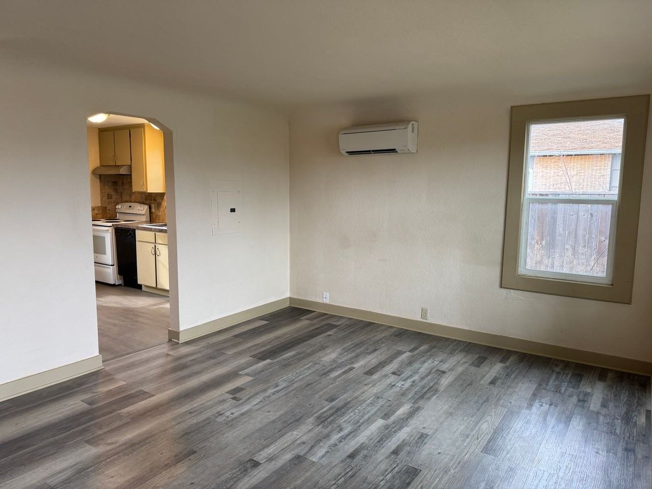 1770 W 18th Ave - Photo 4 of 23