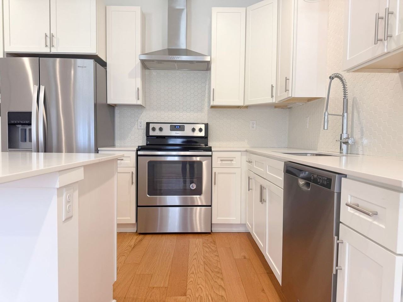 155 Allison Way - Photo 5 of 35