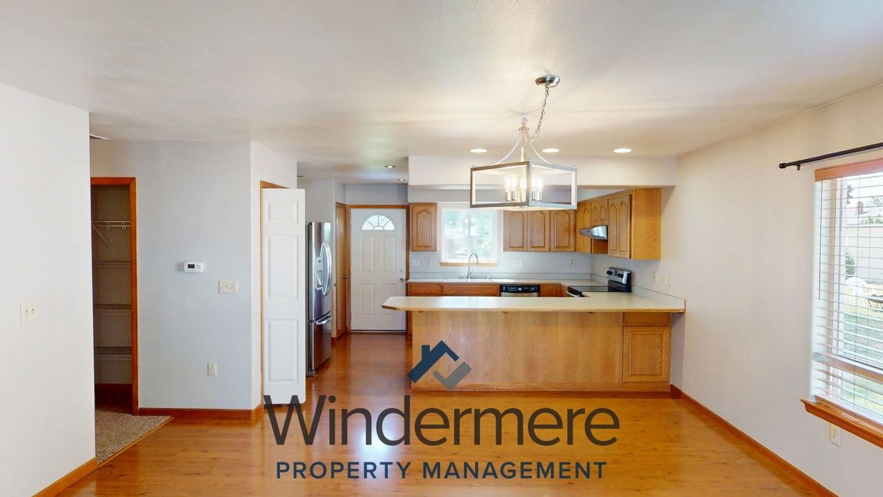 103 Sw 9th St - Photo 4 of 23