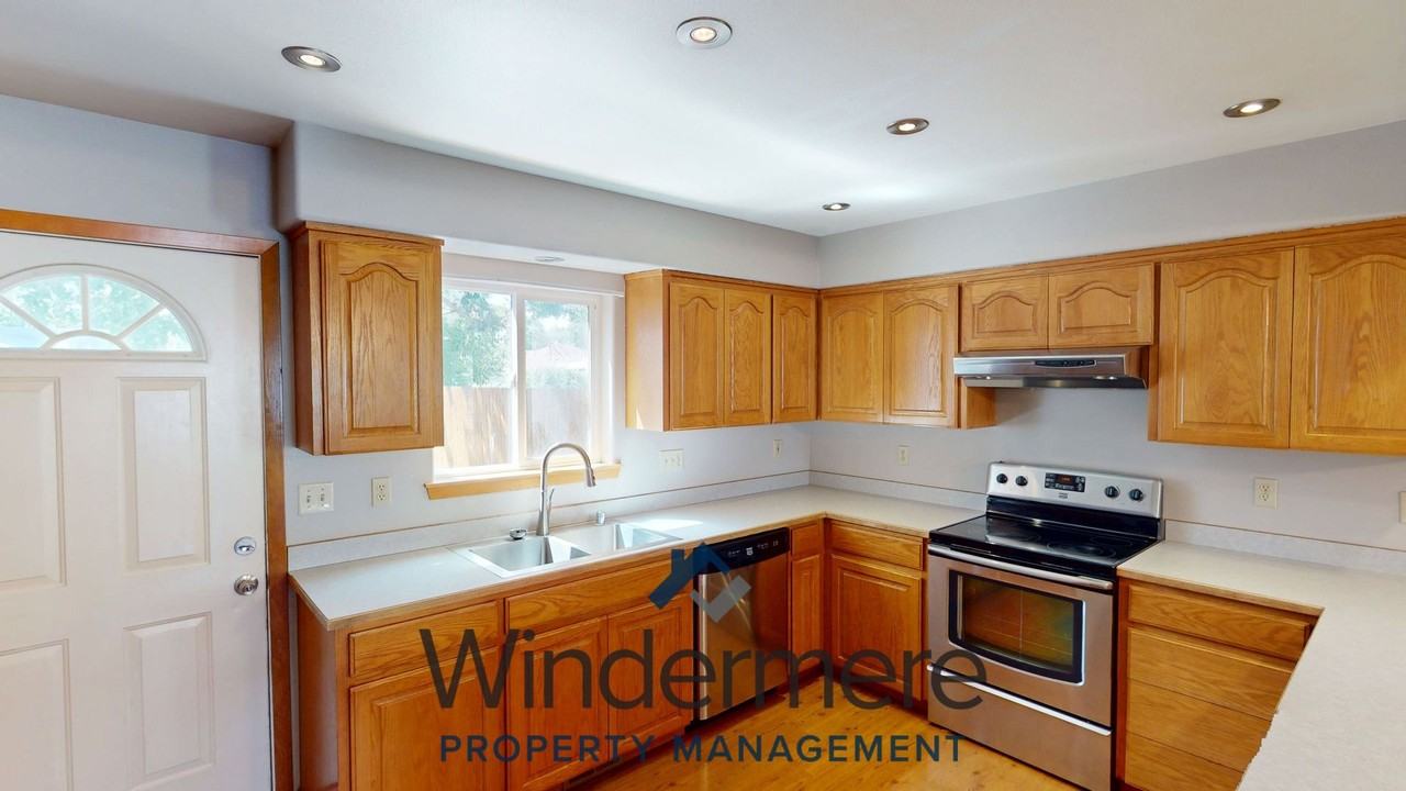 103 Sw 9th St - Photo 5 of 23