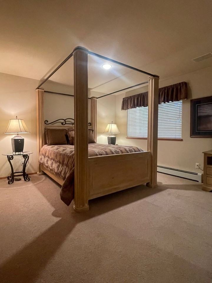 198 Country Club Dr - Photo 4 of 17