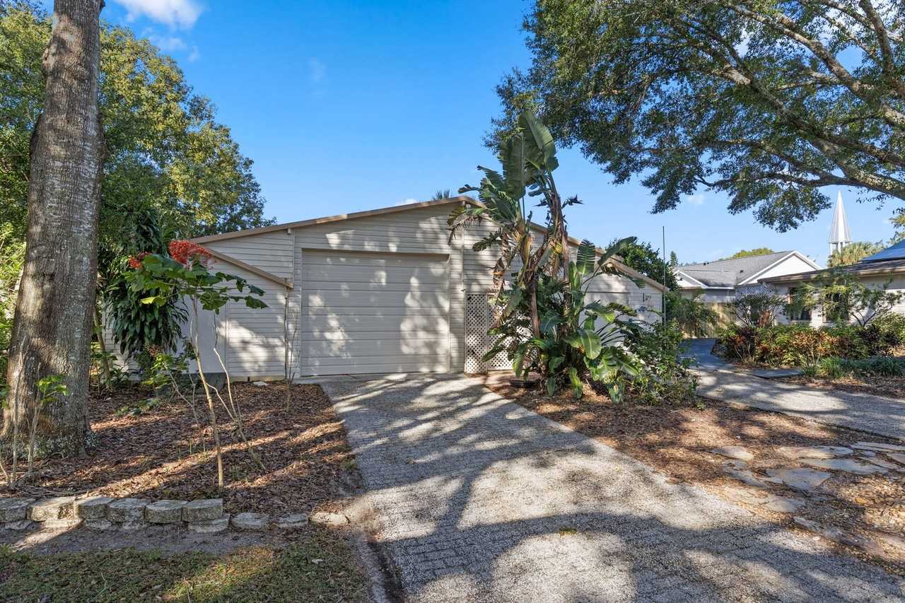 7102 Wright Ave - Photo 7 of 42