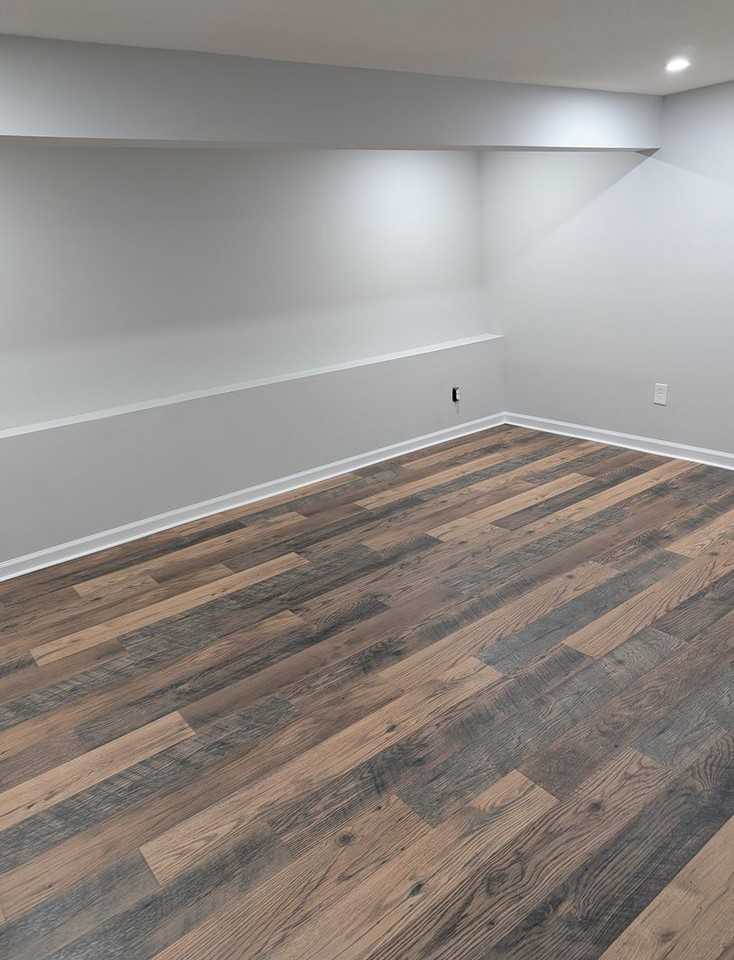 619 W Kings Hwy - Photo 3 of 10