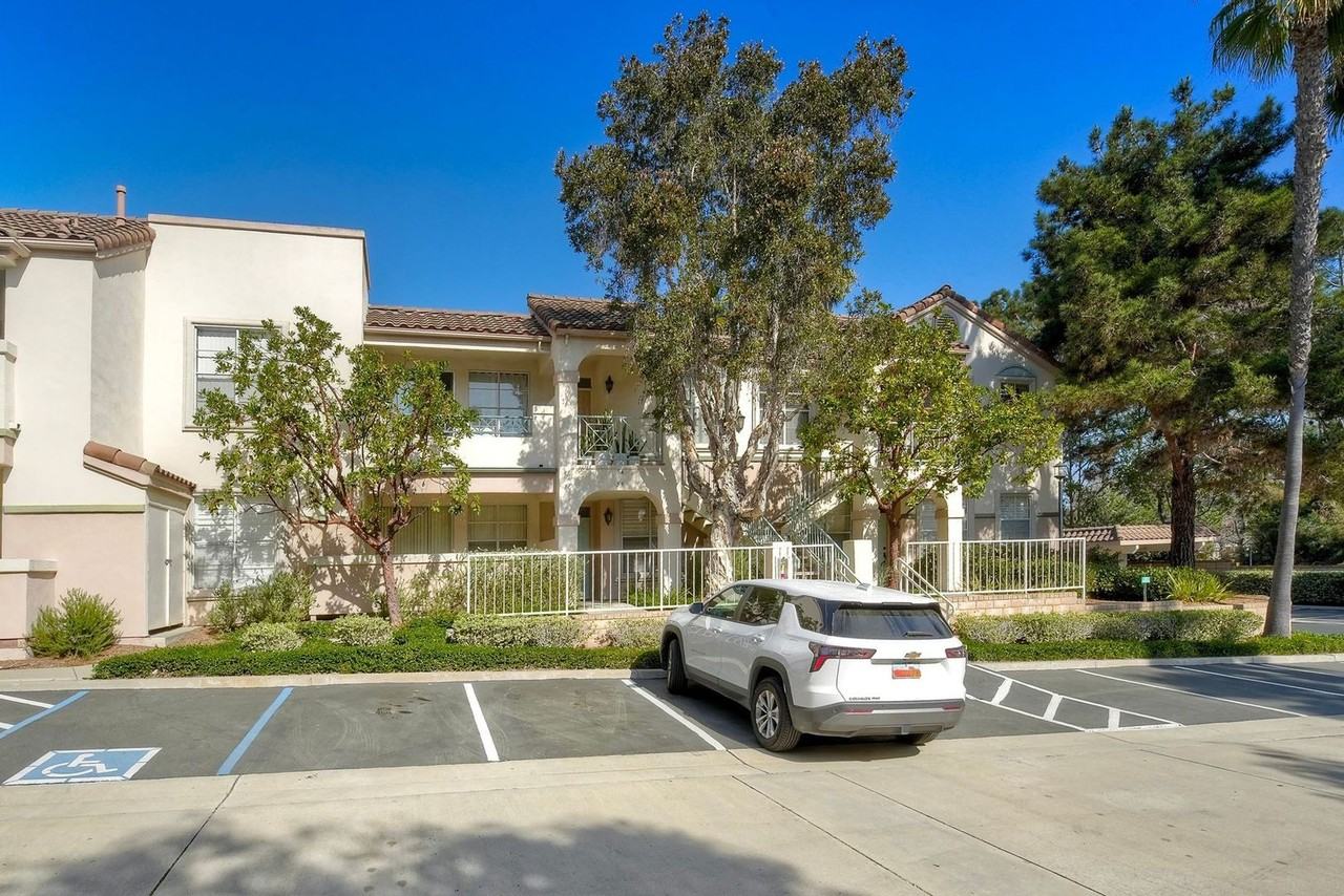 3622 Bernwood Pl - Photo 2 of 25