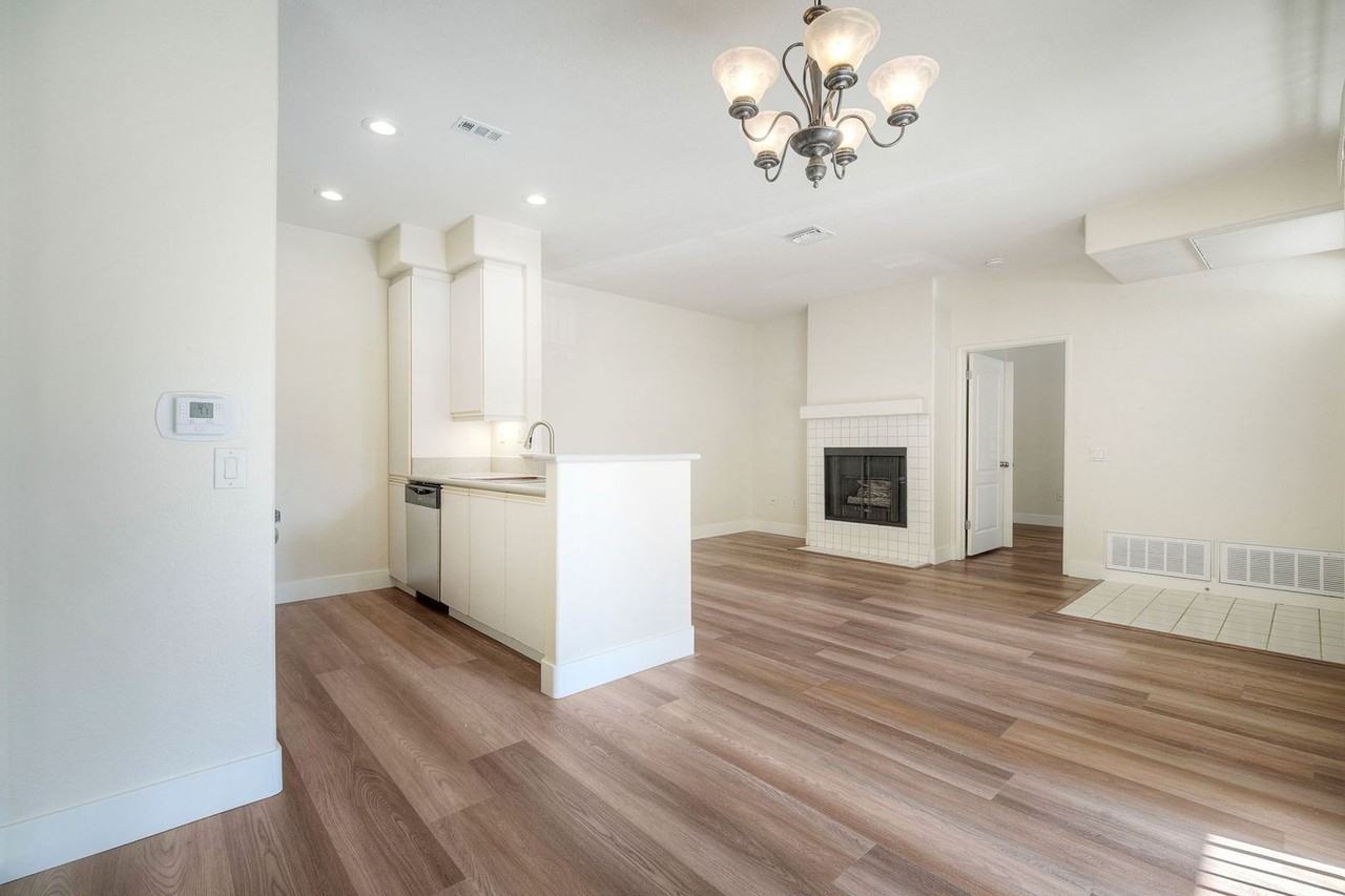 3622 Bernwood Pl - Photo 5 of 25