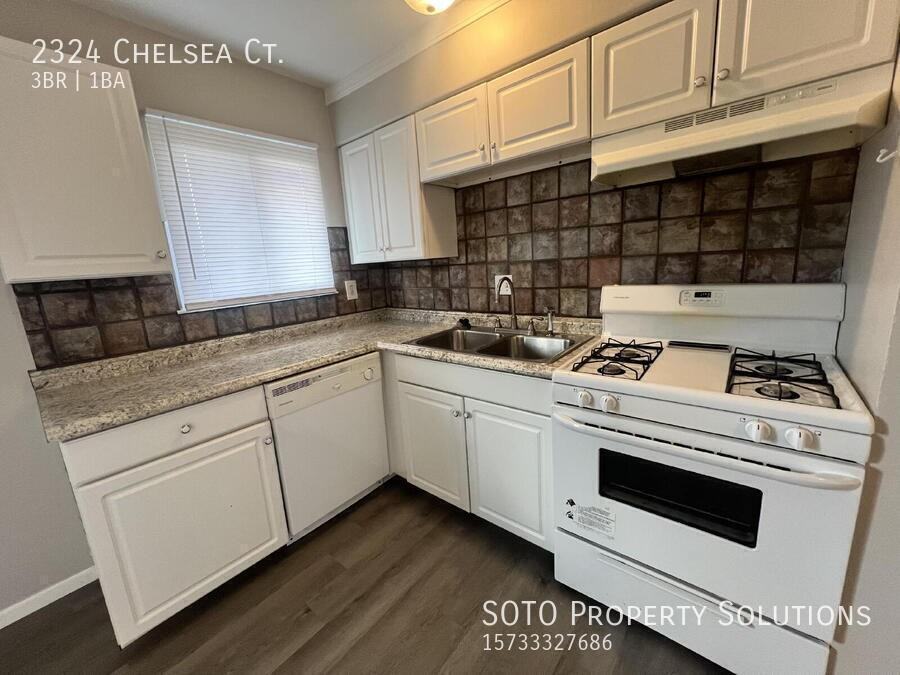 2324 Chelsea Ct - Photo 3 of 16