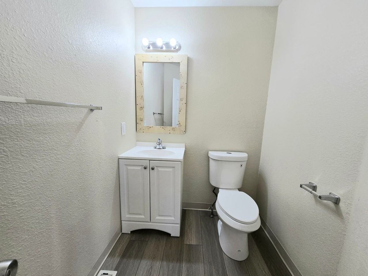 E Street (1848) - Photo 6 of 14