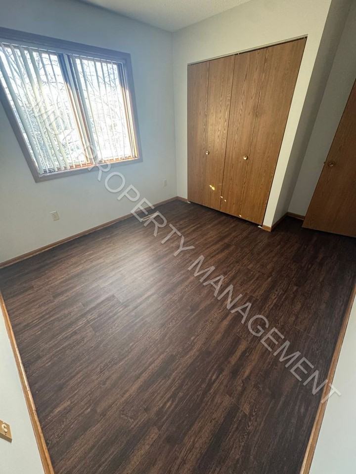 2345 Darwin Ln - Photo 6 of 7