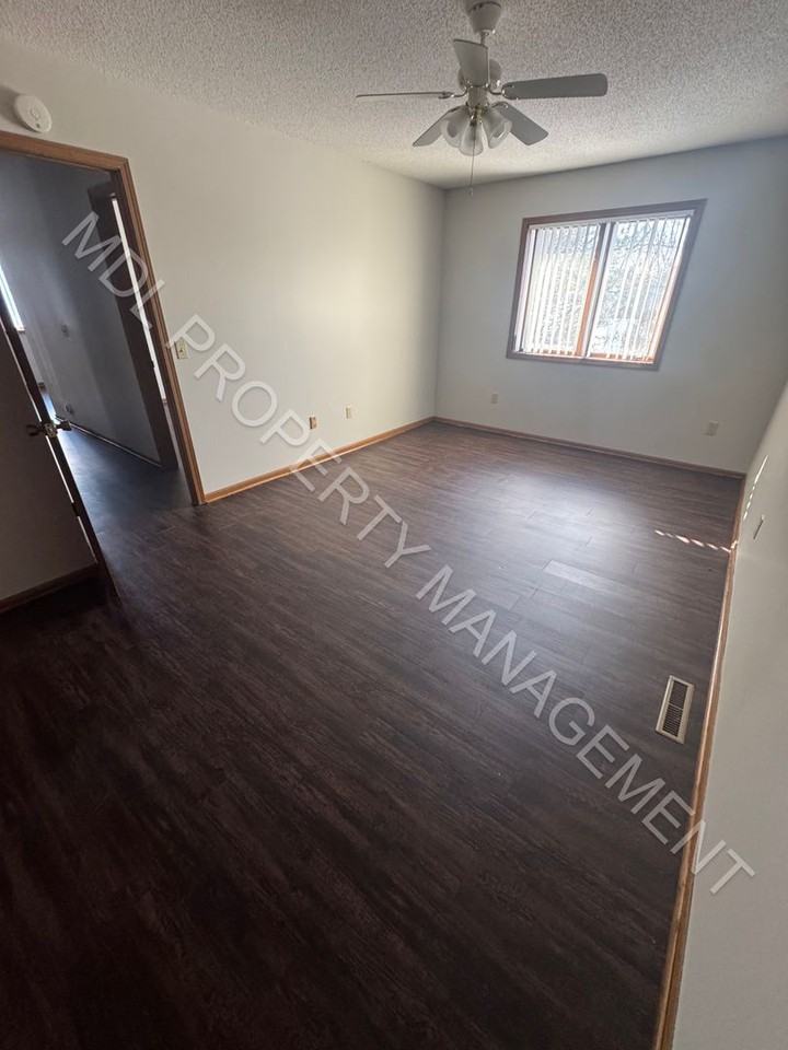 2345 Darwin Ln - Photo 7 of 7