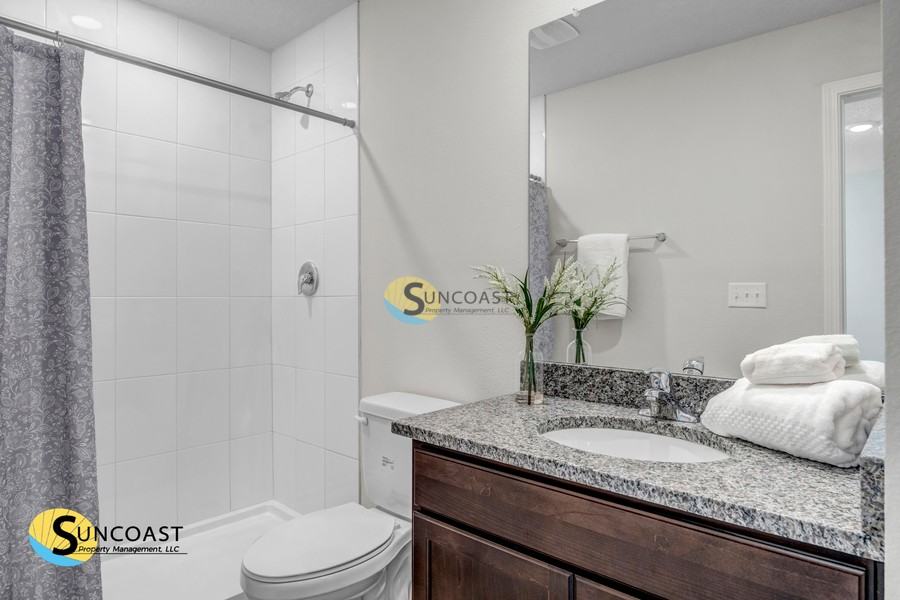 3817 Sw 8th Ct - Photo 5 of 10