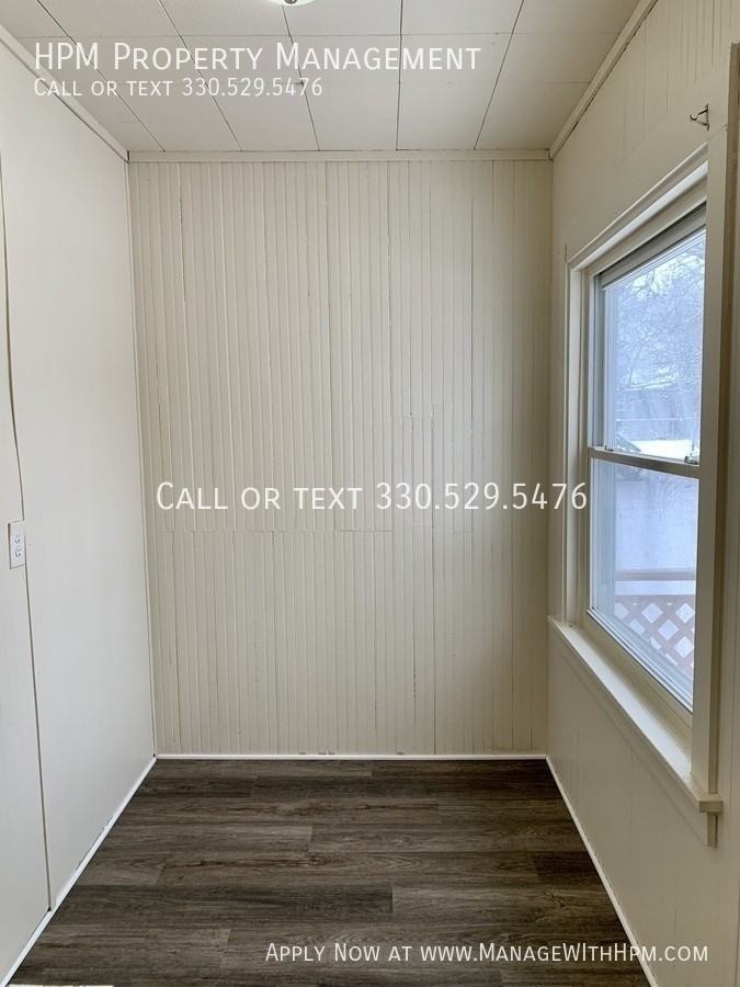 1221 Girard St - Photo 7 of 11