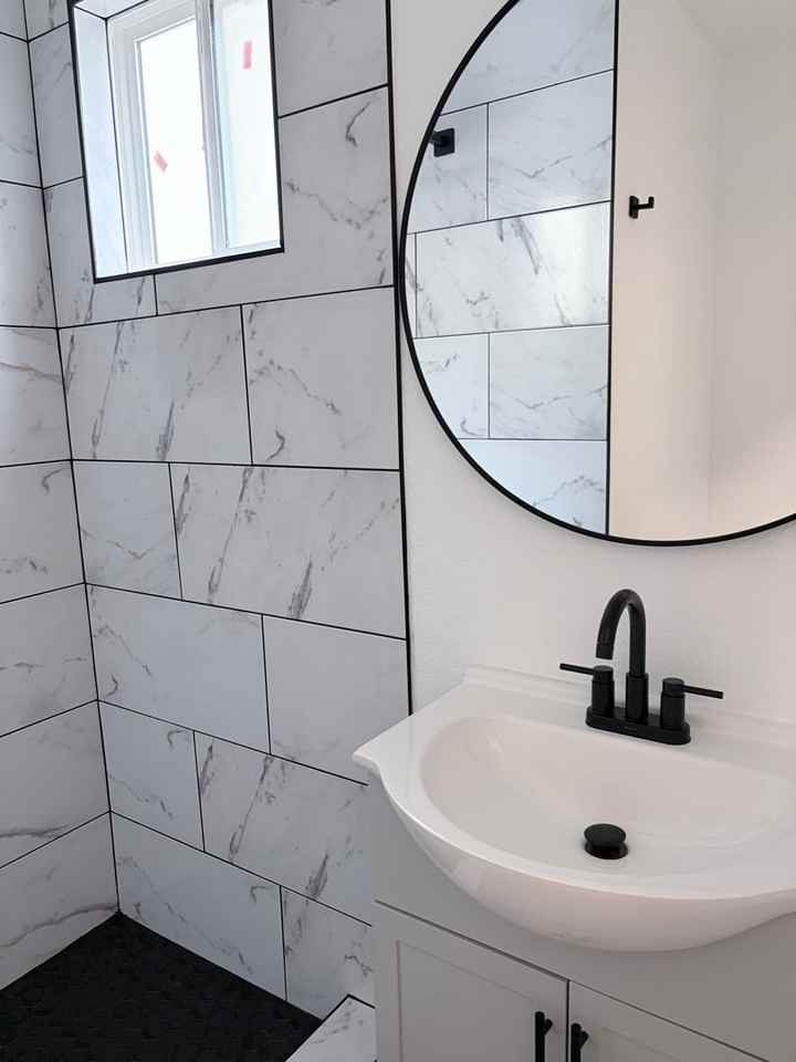 8223 S Main St - Photo 4 of 19