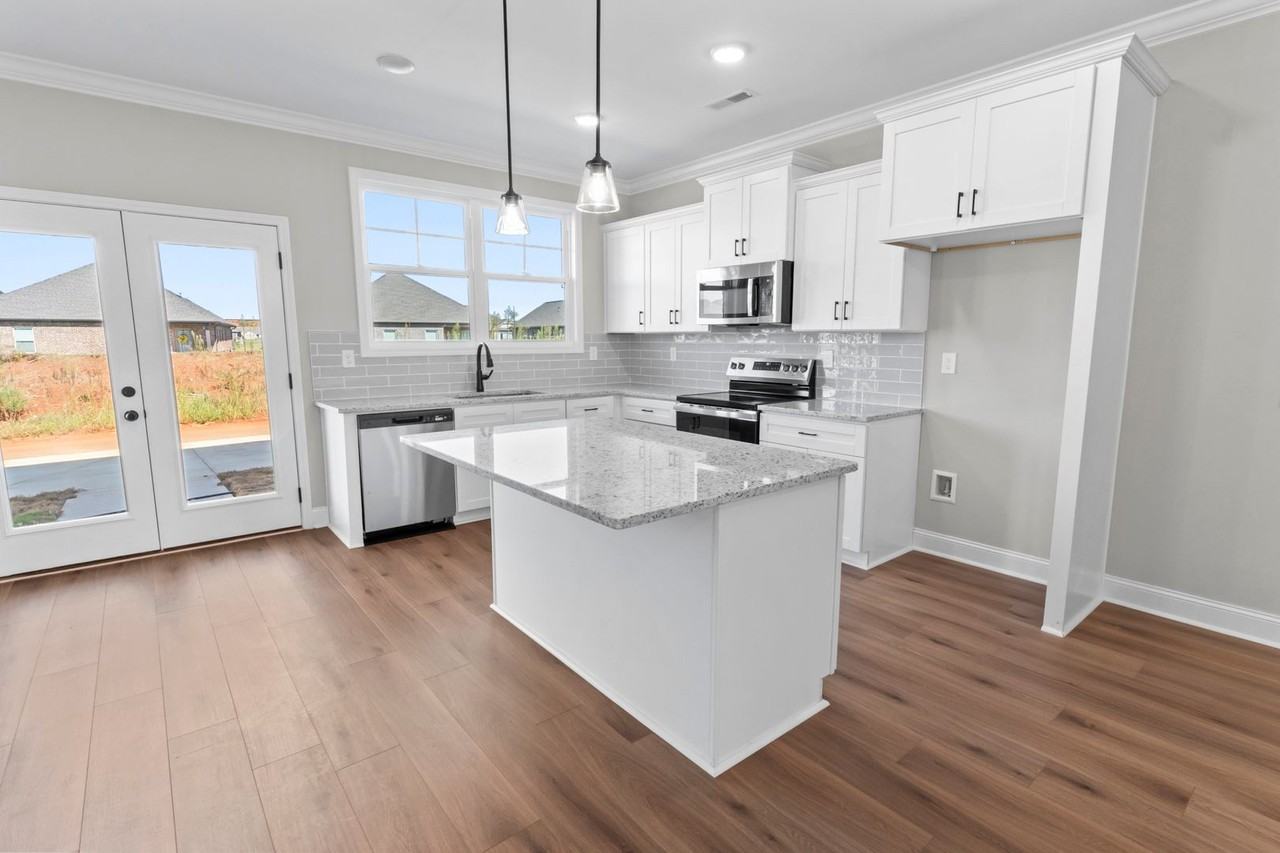 245 Susan Lynn Dr - Photo 5 of 22