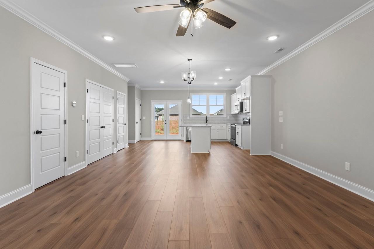 245 Susan Lynn Dr - Photo 6 of 22