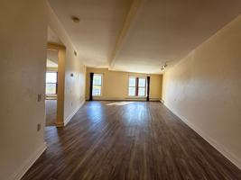 featured image of 1722 Main St