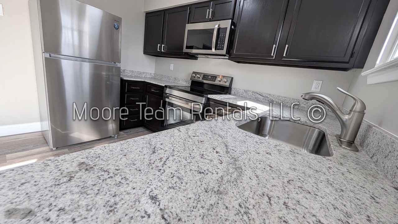 Fairfield Apartments - Photo 5 of 27