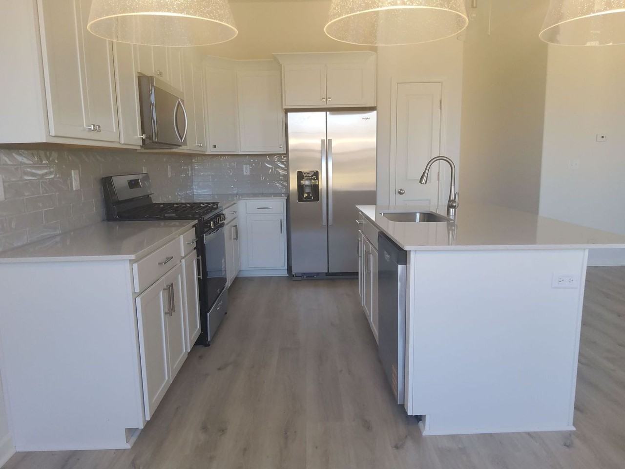 190 Green Willow Dr - Photo 2 of 17