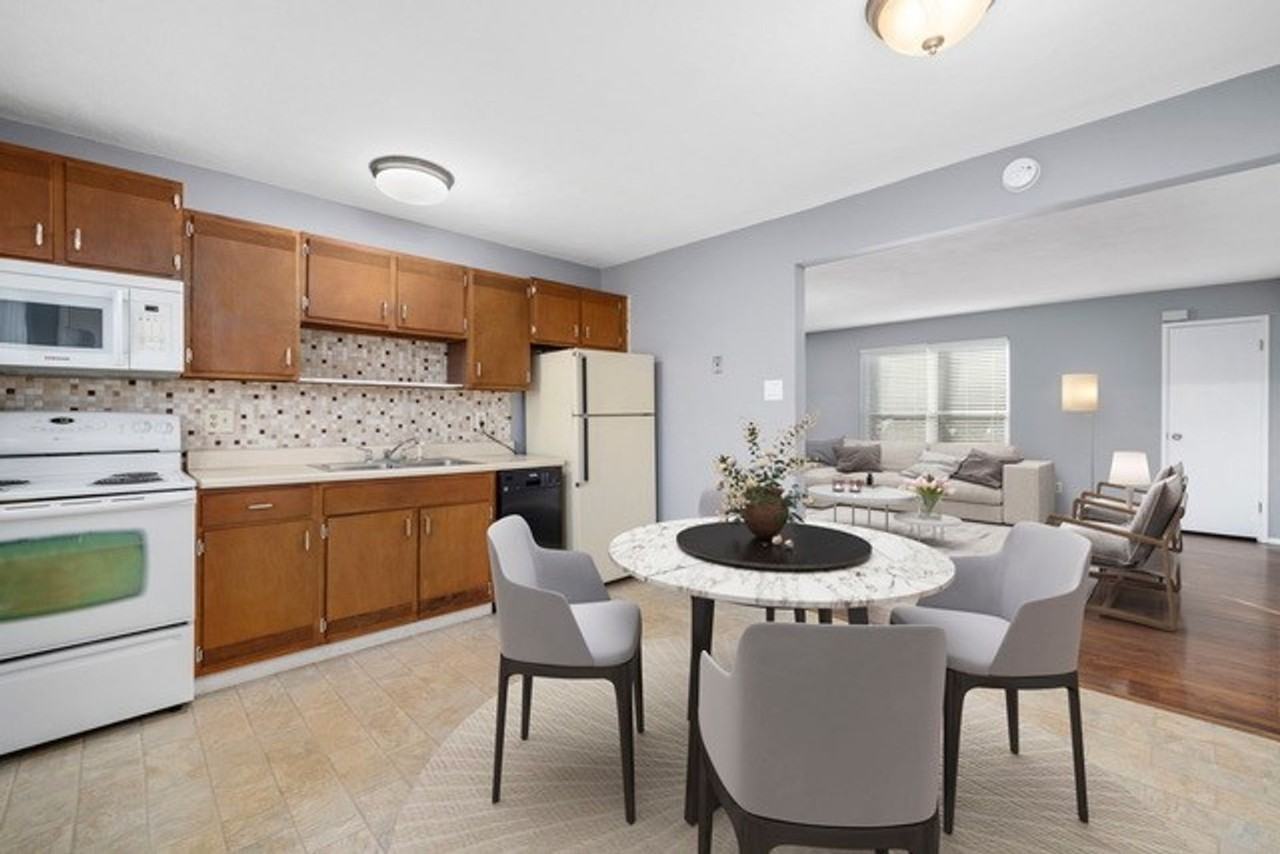 3515 Woodson Rd - Photo 4 of 18