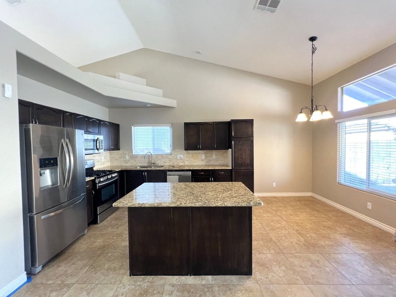 888 Coral Cottage Dr - Photo 4 of 29