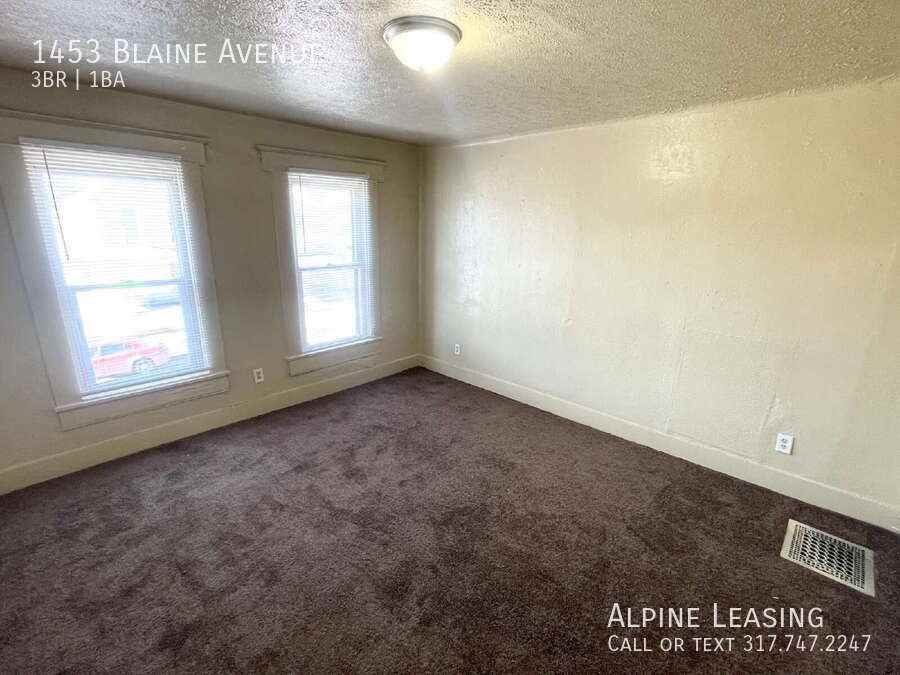 1453 Blaine Ave - Photo 7 of 7