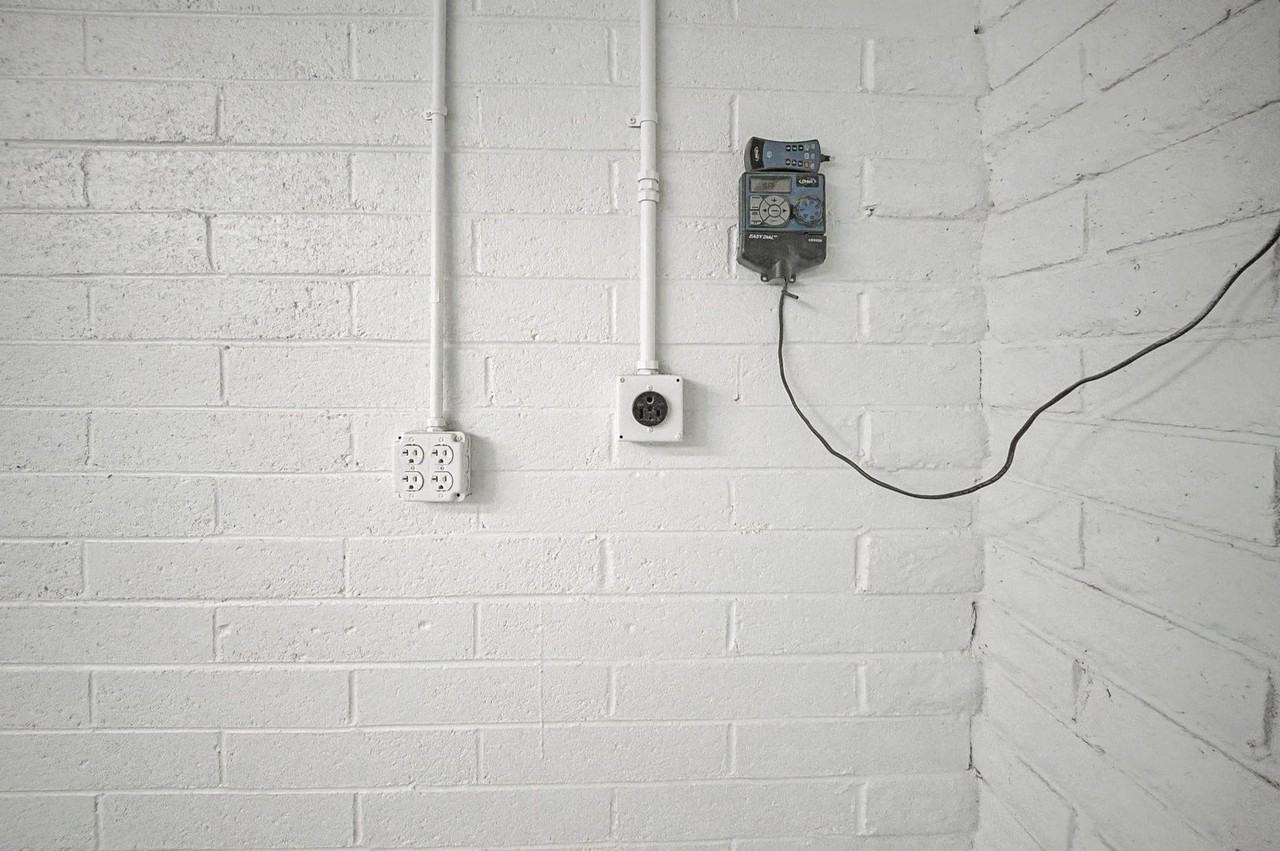 2037 E Riviera Dr - Photo 5 of 50