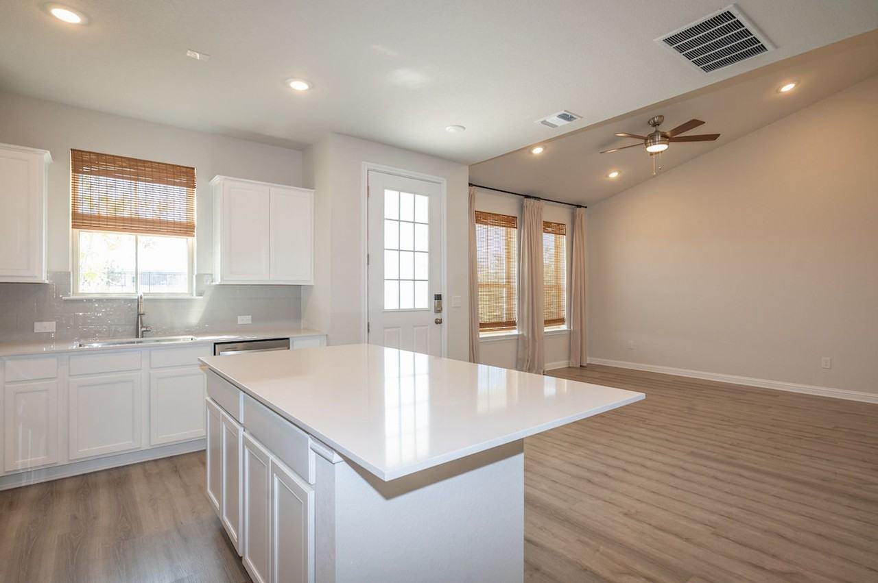 8301 Leroi Dr #269 - Photo 4 of 24