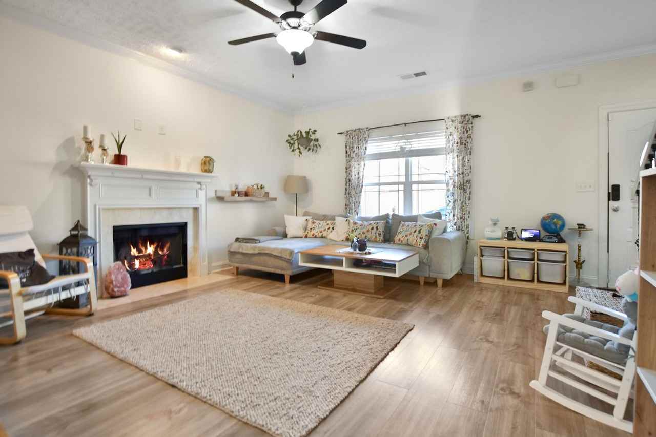 3354 Cotham Ln - Photo 2 of 18