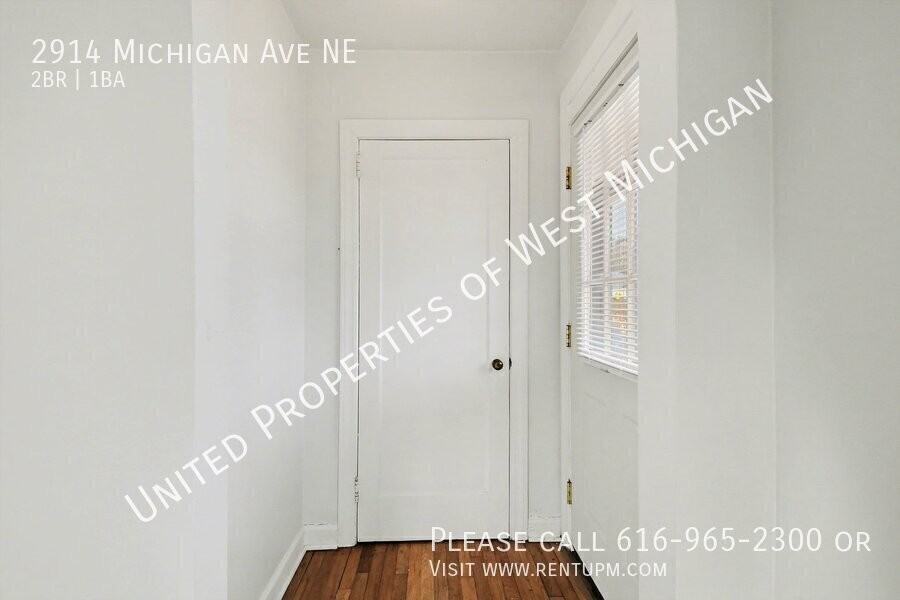 2914 Michigan St Ne - Photo 2 of 16