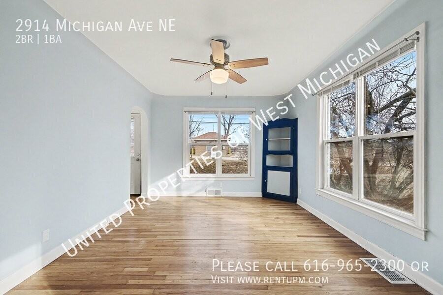 2914 Michigan St Ne - Photo 4 of 16