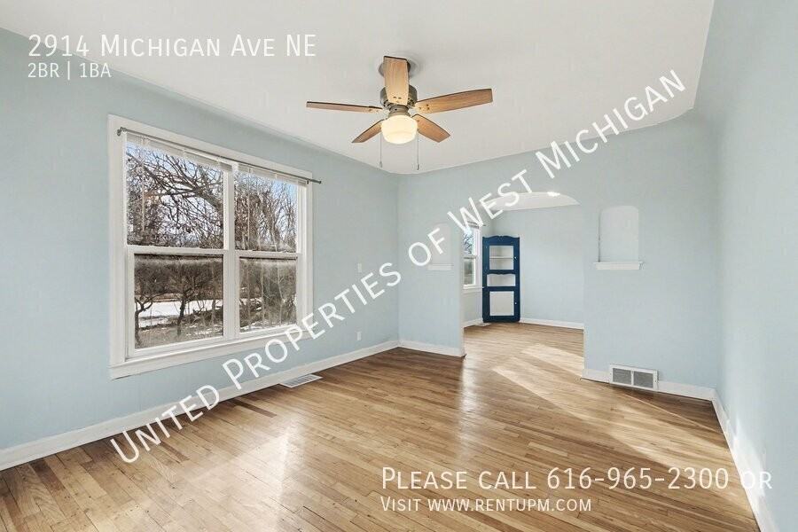 2914 Michigan St Ne - Photo 5 of 16