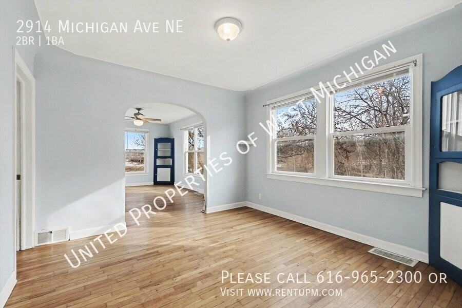 2914 Michigan St Ne - Photo 6 of 16