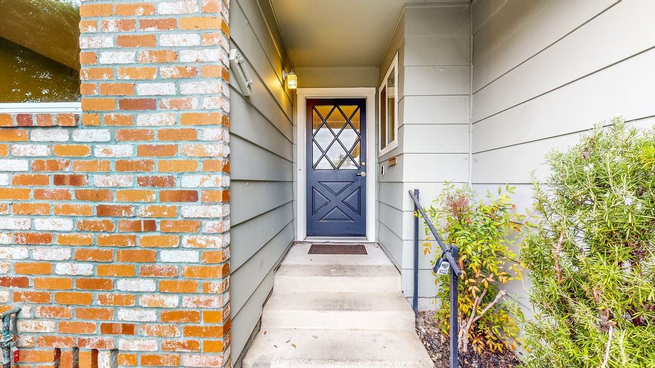 773 Hoen Ct - Photo 4 of 39