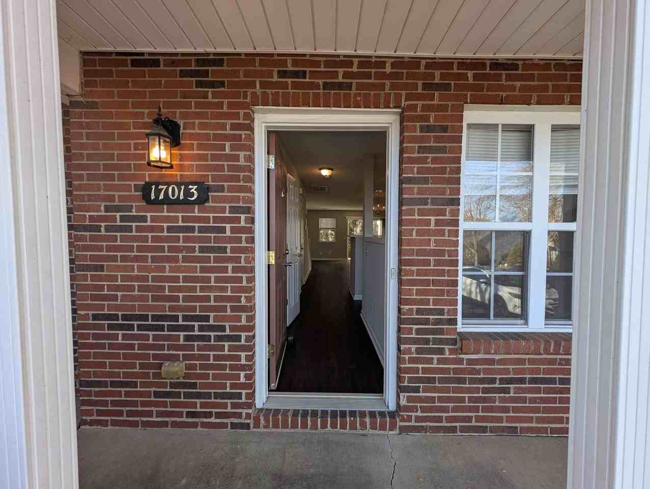 17013 Turning Stick Ct - Photo 3 of 24
