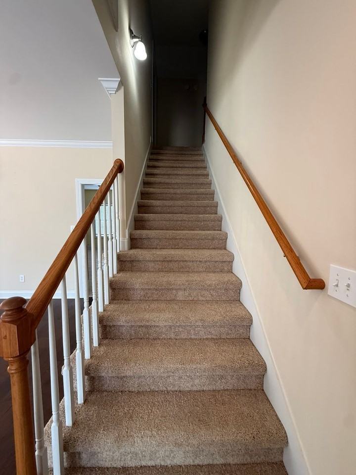 438 Shamrock Dr - Photo 7 of 26